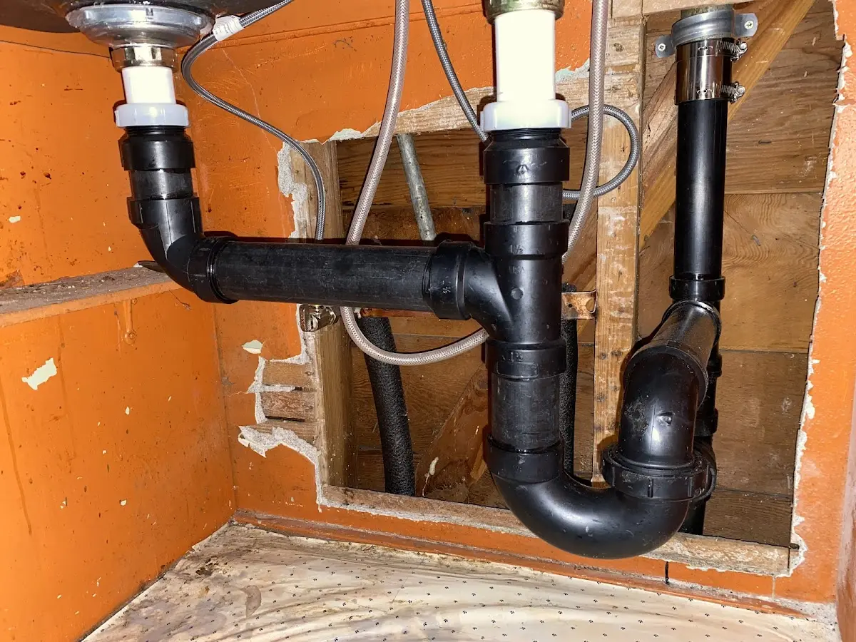 Professional Pipe Bursting equipment and tools on the job in Welcome